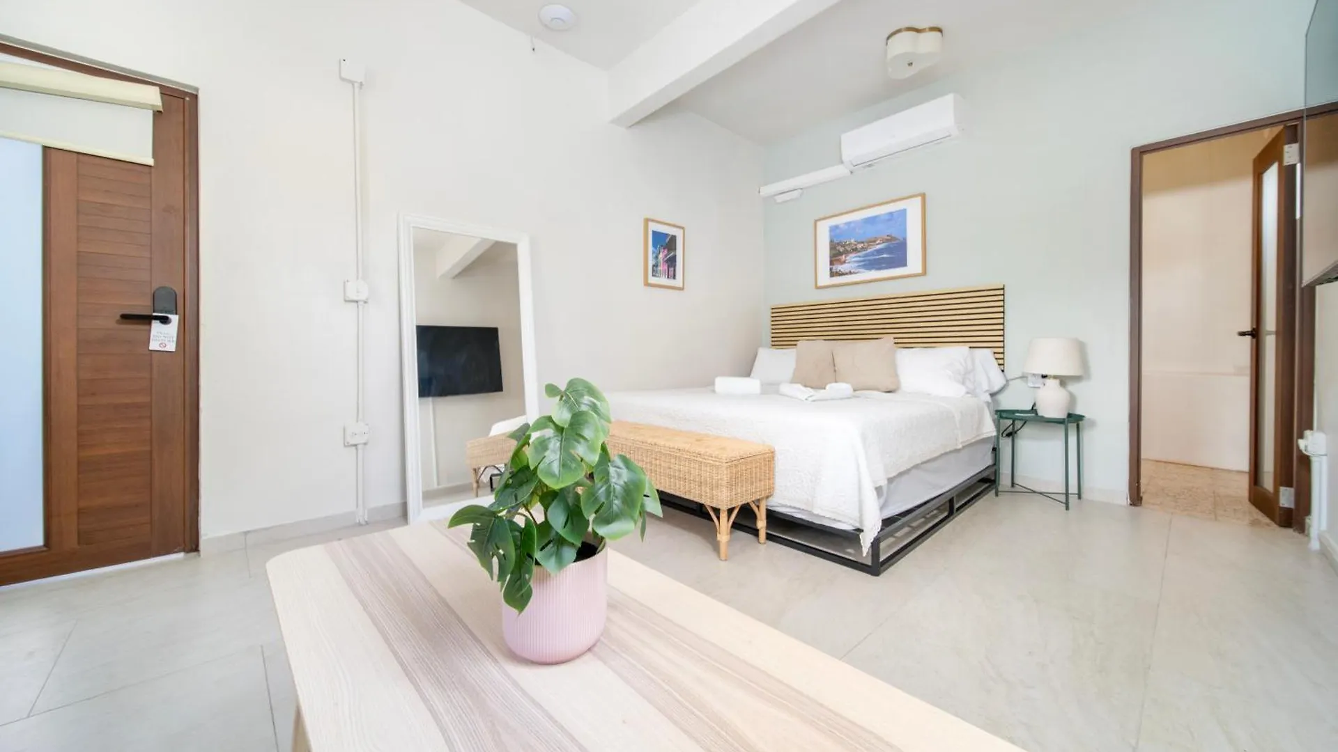 Room 16 Grand King Suite With Desk & Sofa Bed 圣胡安